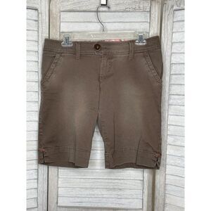 SO Wear It Declare It Bermuda Shorts Size 7